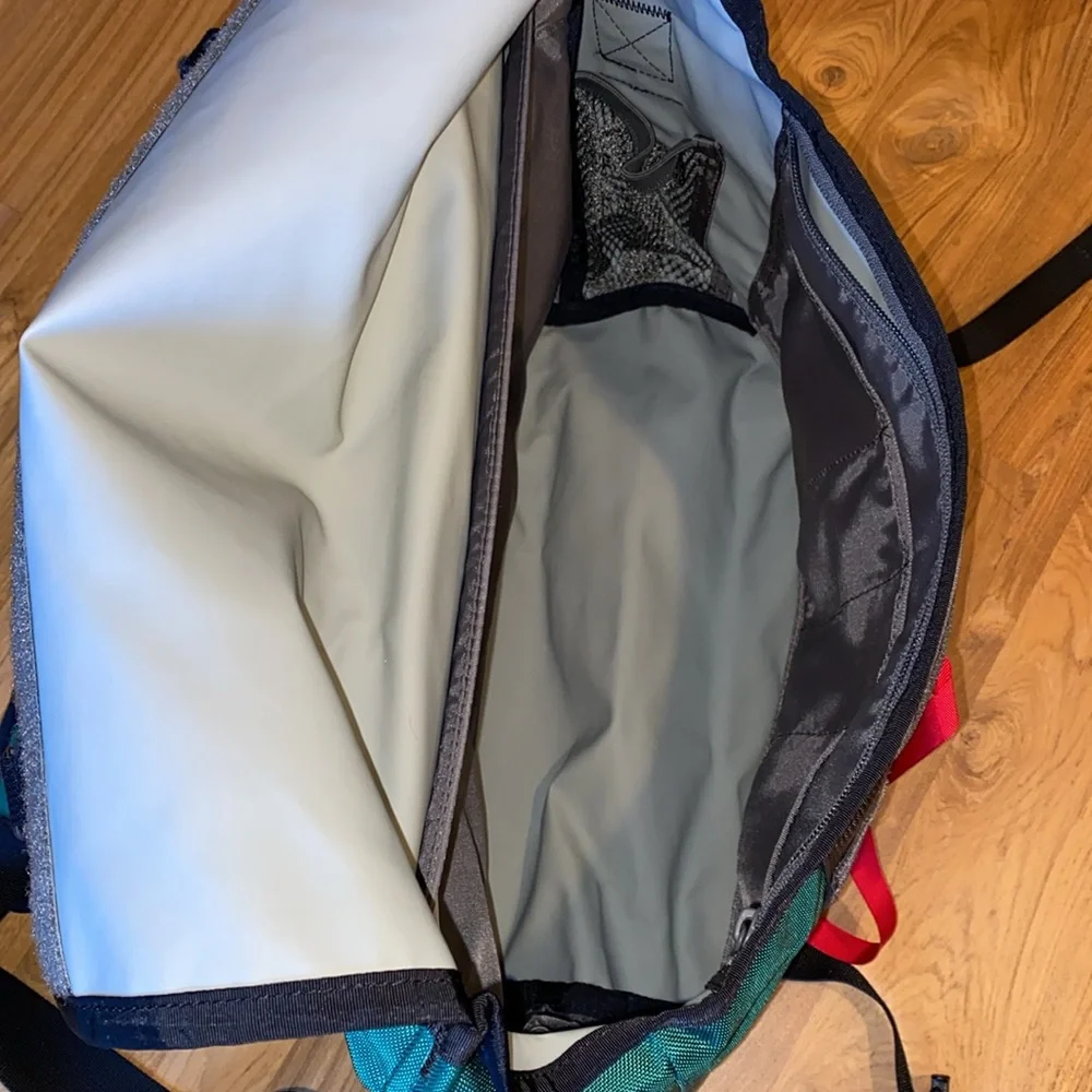 Timbuk2 messenger bag GUC - Picture 4 of 10